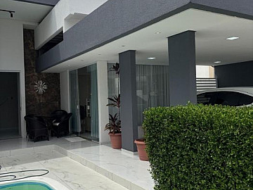 Casa Alto Padr�o � Venda no Antares, Macei� | Cond. Jardim A